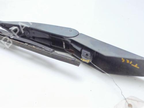 Used Front windshield wiper arm Front windshield wiper arm MERCEDES-BENZ 124 T-Model (S124) 250 T D (124.185) (90 hp) 21236421 21236421