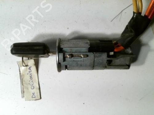 Used Ignition barrel Ignition barrel RENAULT ESPACE II (J/S63_) 2.1 TD (J633, J634, J/S635, J/S63D) (88 hp) 33445748 33445748