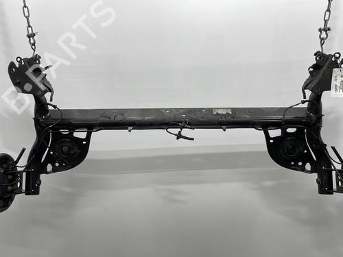 Used Rear axle NISSAN MICRA III (K12) 1.2 16V (65 hp) 31602587