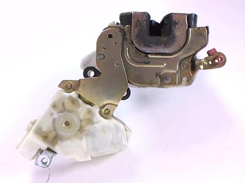Front left lock NISSAN ALMERA II (N16) 1.5 | BP20462148C98 