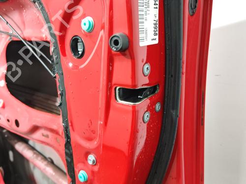 Used Right front door Right front door TOYOTA YARIS (_P9_) 1.0 VVT-i (KSP90_, KSP90R) (69 hp) 40512692 40512692