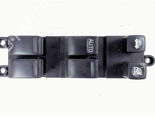 Used Left front window switch NISSAN PRIMERA Hatchback (P12) 2.2 Di (126 hp) 21229692