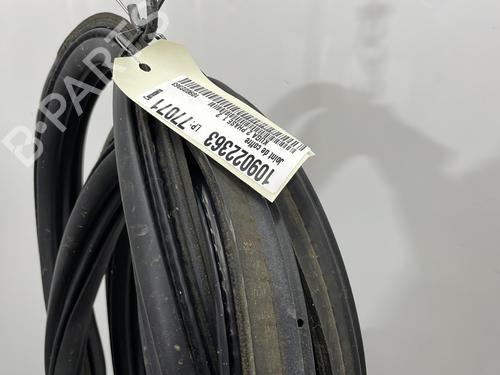 Rubber door seal FORD KUGA II (DM2) 2.0 TDCi | BP27518966C142 