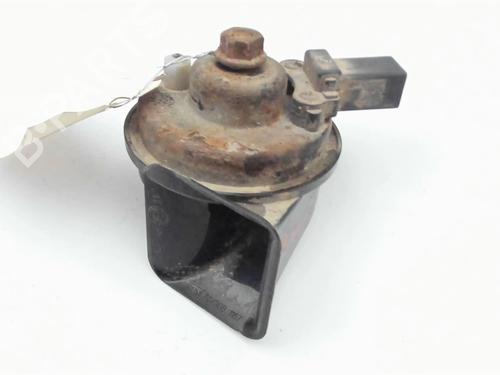 Used Horn Horn VW TRANSPORTER T5 Van (7HA, 7HH, 7EA, 7EH) 1.9 TDI (102 hp) 21237568 21237568