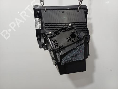 Used Glove box Glove box PEUGEOT 2008 II (UD_, US_, UY_, UJ_, UR_, UC_) 1.2 PureTech 100 (USHNK) (101 hp) 36400721 36400721