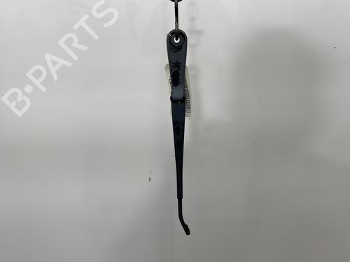 Used Front windshield wiper arm JEEP CHEROKEE (KJ) 2.8 CRD 4x4 (163 hp) 28677225