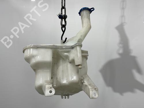 Réservoir lave-glace TOYOTA YARIS (_P9_) 1.4 D-4D (NLP90_, NLP90R) (90 hp) 32138962