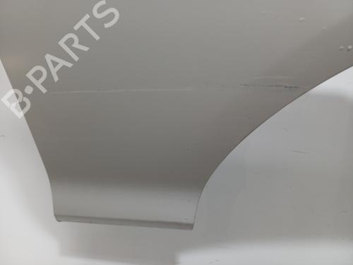 Guarda-lamas direito Guarda-lamas direito BMW 1 (F20) 116 d (116 hp) 36526024 36526024