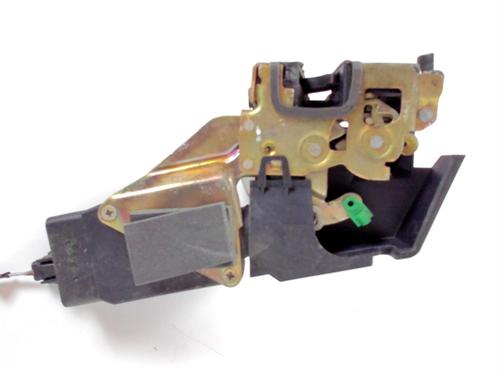 Rear left lock VOLVO S40 I (644) 1.9 TD | BP20403007C100 