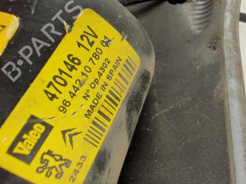Used Front wiper motor Front wiper motor PEUGEOT PARTNER MPV (5_, G_) 2.0 HDI (90 hp) 20421043 20421043