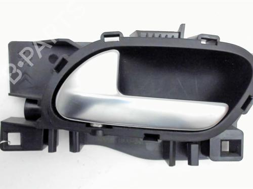 Venstre bagtil invendig håndtag PEUGEOT 208 I (CA_, CC_) 1.2 THP 110 (110 hp) 21208544
