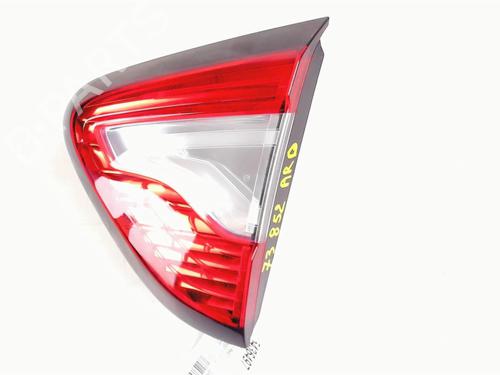 Używane Lampa tylna klapy bagażnika prawa RENAULT CAPTUR I (J5_, H5_) 0.9 TCe 90 (90 hp) 20397694