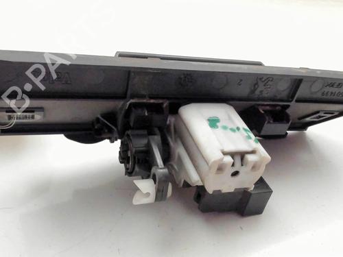 Used Tailgate handle Tailgate handle PEUGEOT 206+ (2L_, 2M_) 1.4 HDi eco 70 (68 hp) 39760031 39760031