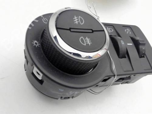 Used Headlight switch Headlight switch OPEL MOKKA / MOKKA X (J13) 1.6 CDTI (_76) (136 hp) 30547957 30547957