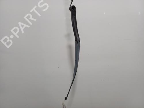 Used Front windshield wiper arm Front windshield wiper arm 37037442 37037442