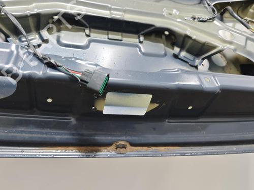 tailgate-kia-carens-iv-2013-39954583 main image