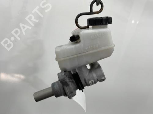 Used Brake master cylinder Brake master cylinder RENAULT TWINGO III (BCM_, BCA_) 0.9 TCe 90 (BCM9, BCM2) (90 hp) 20393805 20393805