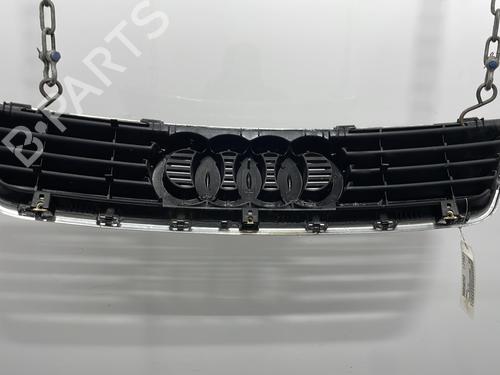 Used Grille Grille AUDI A6 C4 (4A2) 2.5 TDI (116 hp) 22695757 22695757