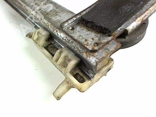 Used Front right window mechanism Front right window mechanism CITROËN JUMPER I Van (230L) 2.5 D (86 hp) 20456108 20456108