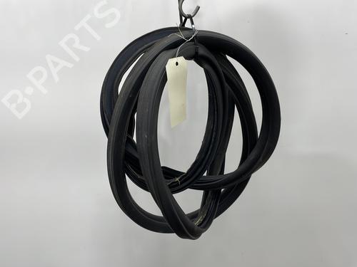 Used Rubber door seal KIA STONIC (YB) 1.0 T-GDi (101 hp) 27504492