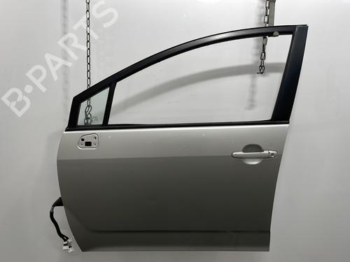 Used Left front door TOYOTA COROLLA Verso (ZER_, ZZE12_, R1_) 2.2 D-4D (AUR10_, AUR10R) (136 hp) 26497808