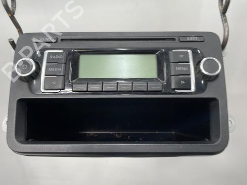Used Radio VW GOLF VI (5K1) 2.0 TDI (110 hp) 29513921