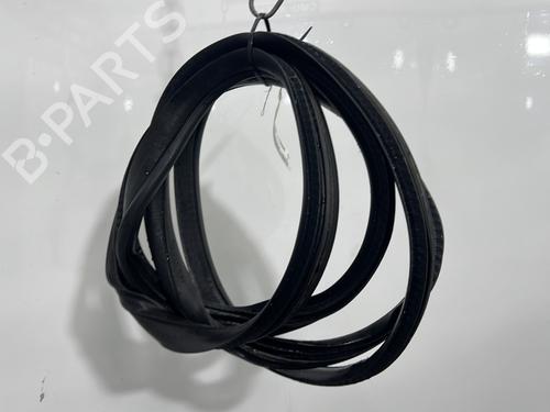 Used Rubber door seal CITROËN C1 (PM_, PN_) 1.0 (68 hp) 33131518