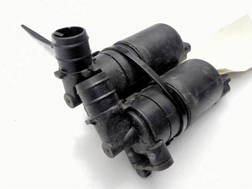 Used Washer pump Washer pump PEUGEOT 107 (PM_, PN_) 1.0 (68 hp) 25221955 25221955