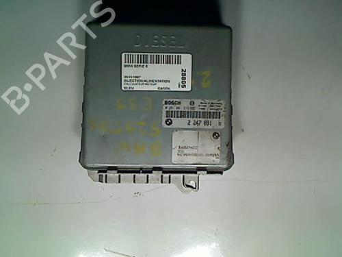 Used Engine control unit (ECU) BMW 5 (E39) 525 tds (143 hp) 21232832