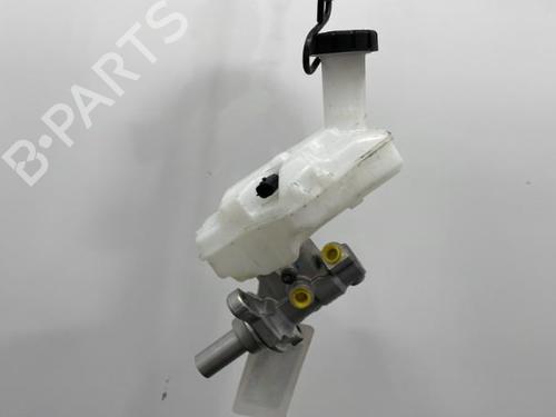 Used Brake master cylinder Brake master cylinder RENAULT CLIO V (B7_) 1.0 SCe 65 (B7MG) (67 hp) 20439758 20439758