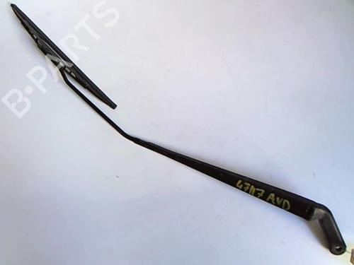 Used Front windshield wiper arm PEUGEOT 206 Hatchback (2A/C) 1.9 D (69 hp) 20457169