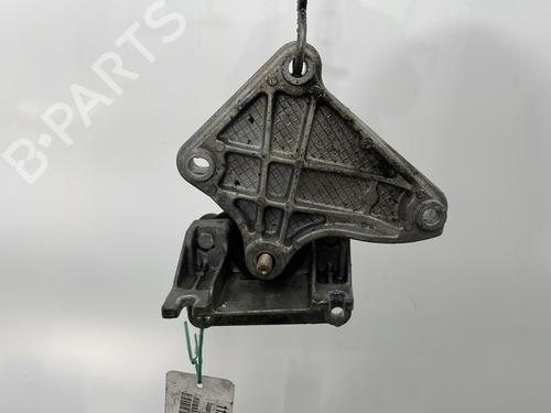 Used Gearbox mount RENAULT MEGANE I (BA0/1_) 1.6 16V (BA04, BA0B, BA11, BA1J, BA16, BA19, BA1K, BA1V,... (107 hp) 29419764