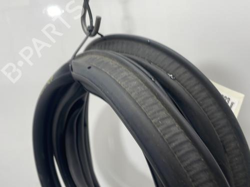 rubber-door-seal-renault-clio-v-b7_-2019-32766596 main image