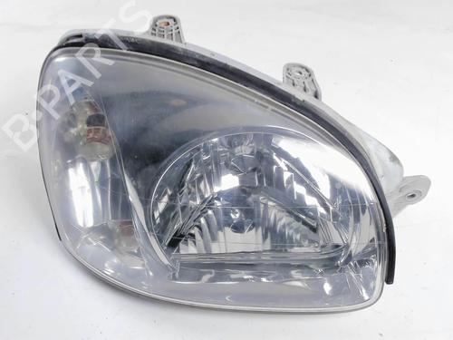 Used Right headlight Right headlight HYUNDAI SANTA FÉ I (SM) 2.0 CRDi 4x4 (113 hp) 20401135 20401135