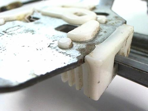 Rear left window mechanism NISSAN ALMERA TINO (V10) 2.2 dCi | BP20392737C24 