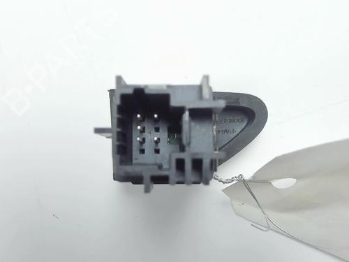 Used Warning switch Warning switch RENAULT CAPTUR I (J5_, H5_) 1.5 dCi 90 (J5N4, J5M5, J5MW, J5M6, J5AL, J5AJ) (90 hp) 20427601 20427601