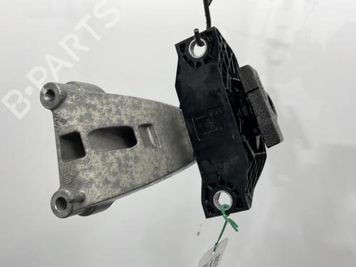 Used Engine mount Engine mount DACIA SANDERO II 1.0 SCe 75 (B8JC, B8JD, B8NC) (73 hp) 21240996 21240996