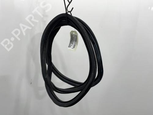 Used Rubber door seal PEUGEOT 308 SW II (LC_, LJ_, LR_, LX_, L4_) 1.6 HDi 92 (92 hp) 20441411