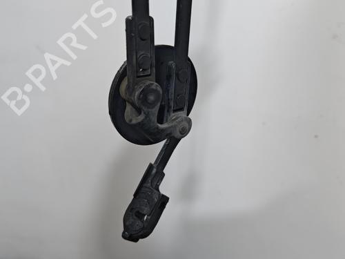 Used Front windshield wiper arm Front windshield wiper arm RENAULT TWINGO I (C06_) 1.2 16V (C06C, C06D, C06K) (75 hp) 40544523 40544523