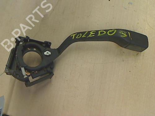Used Steering column stalk SEAT TOLEDO I (1L2) [1991-1999]  21232982