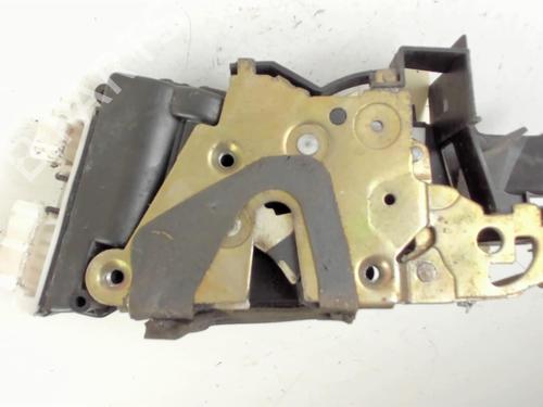Front left lock PEUGEOT 605 (6B) 2.5 Turbo Diesel | BP20421103C98 