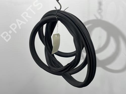 Rubber door seal OPEL MERIVA A MPV (X03) 1.7 CDTI (E75) | BP31932330C142
