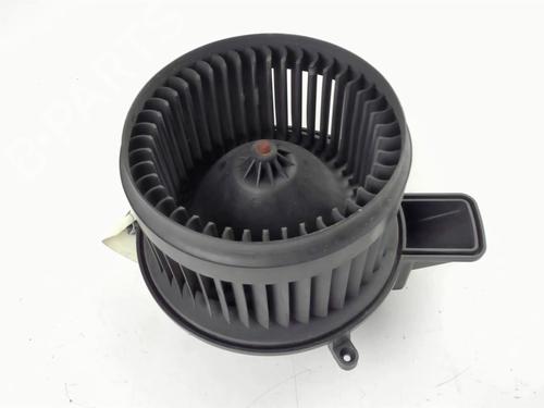 Heater blower motor CHRYSLER GRAND VOYAGER V (RT) 2.8 CRD | BP20398558M62 