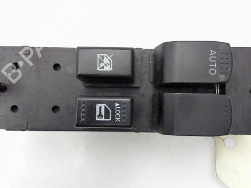 Used Left front window switch OPEL AGILA B (H08) 1.2 (F68) (86 hp) 28811207