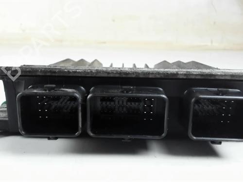 Used Engine control unit (ECU) Engine control unit (ECU) RENAULT TWINGO II (CN0_) 1.5 dCi (CN0E) (64 hp) 30689288 30689288