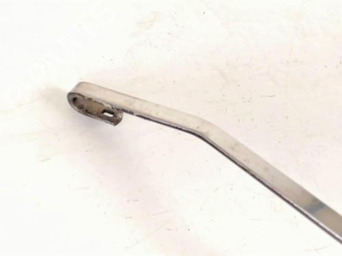 Used Front windshield wiper arm Front windshield wiper arm 22102616 22102616