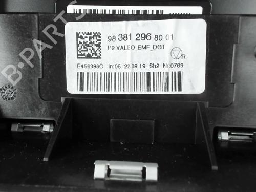Used Display monitor Display monitor PEUGEOT 2008 II (UD_, US_, UY_, UJ_, UR_, UC_) 1.2 PureTech 100 (USHNK) (101 hp) 36525980 36525980