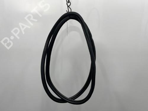 Used Rubber door seal PEUGEOT 308 II (LB_, LP_, LW_, LH_, L3_) 1.2 THP 110 (110 hp) 20445056
