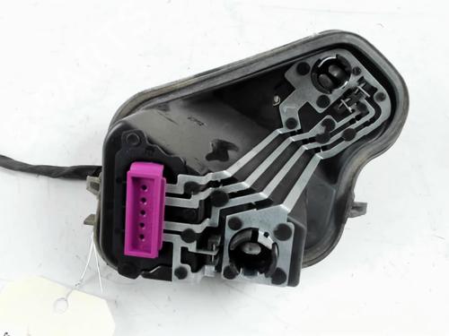 Used Lamp holder RENAULT MEGANE III Grandtour (KZ0/1) 1.5 dCi (KZ09, KZ0D, KZ1G, KZ29, KZ14, KZ1W, KZ10, KZ1F,... (110 hp) 27638483