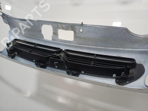 Used Grille Grille 39044576 39044576